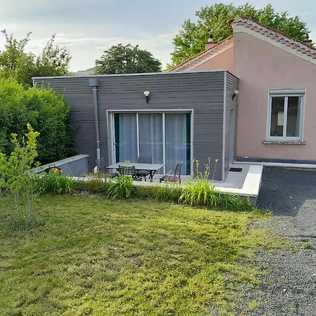 Le Chantoiseau Unieux Exterior photo